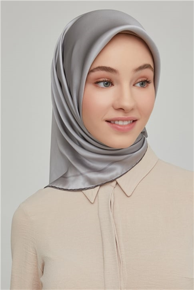 Armine Sura İpek Eşarp 21Ka8668 59