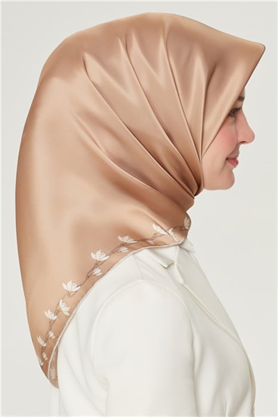 Armine Sura İpek Eşarp 21Y8553 88