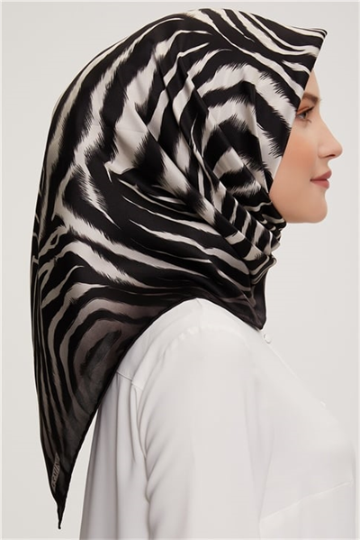 Armine Sura İpek Eşarp 22Ka3232 03