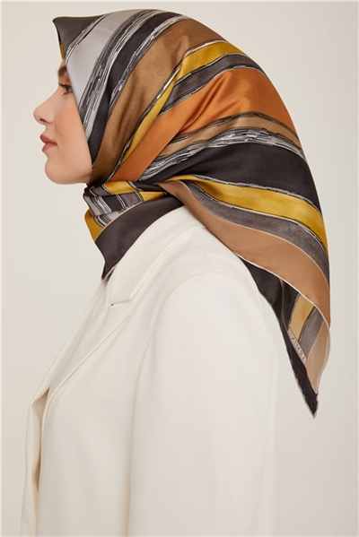 Armine Sura İpek Eşarp 22Ka8802 03