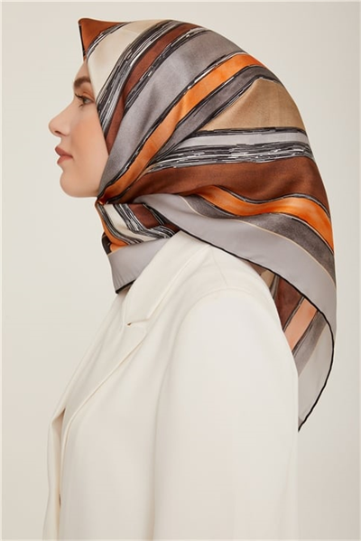Armine Sura İpek Eşarp 22Ka8802 36
