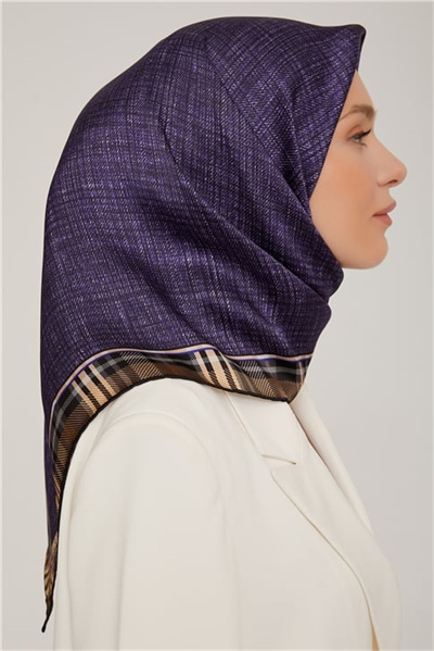 Armine Sura İpek Eşarp 22Ka8803 04