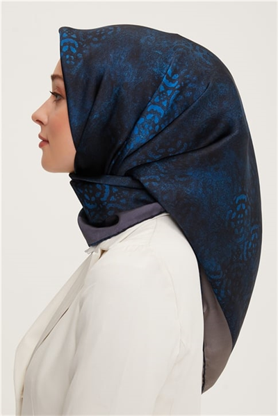Armine Sura İpek Eşarp 22Ka8810 04