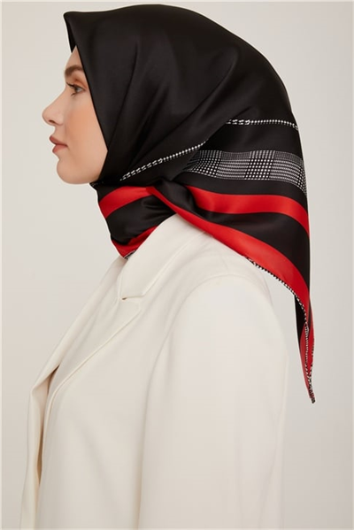 Armine Sura İpek Eşarp 22Ka8811 01
