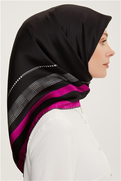 Armine Sura İpek Eşarp 22Ka8811 02