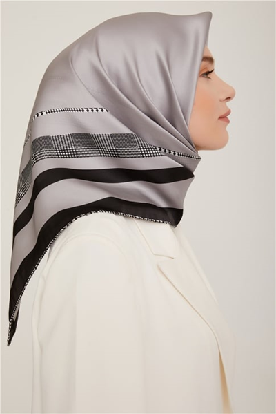 Armine Sura İpek Eşarp 22Ka8811 32