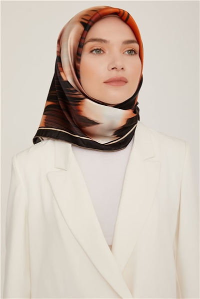 Armine Sura İpek Eşarp 22Ka8814 03