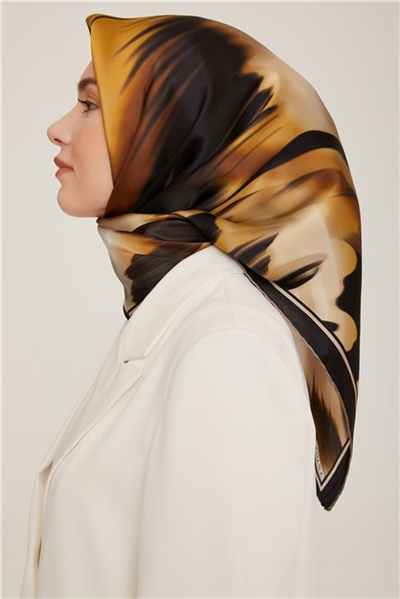 Armine Sura İpek Eşarp 22Ka8814 04