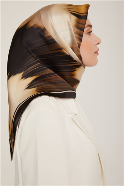 Armine Sura İpek Eşarp 22Ka8814 04