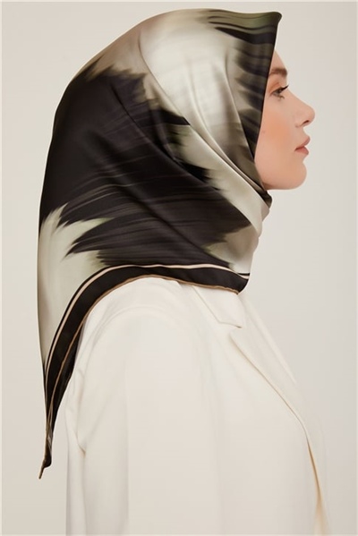 Armine Sura İpek Eşarp 22Ka8814 05
