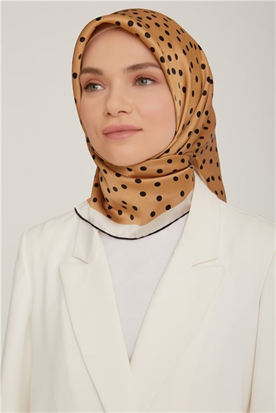Armine Sura İpek Eşarp 22Ka8817 02