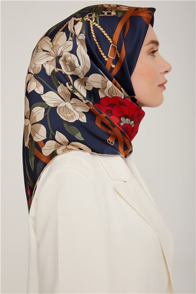 Armine Sura İpek Eşarp 22Ka8827 01