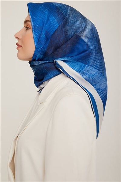 Armine Sura İpek Eşarp 22Ka8830 01