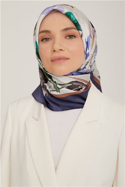 Armine Sura İpek Eşarp 22Ka8831 05