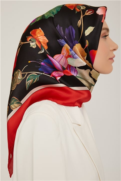 Armine Sura İpek Eşarp 22Ka8831 08