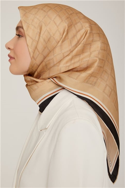 Armine Sura İpek Eşarp 22Ka8832 35