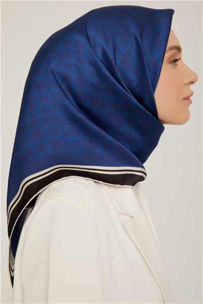 Armine Sura İpek Eşarp 22Ka8832 51