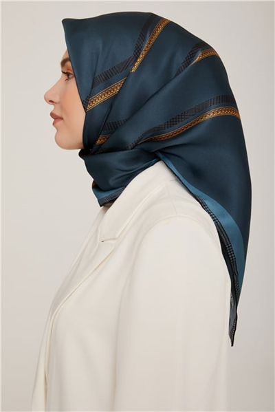Armine Sura İpek Eşarp 22Ka8833 01