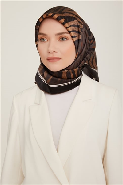 Armine Sura İpek Eşarp 22Ka8837 09