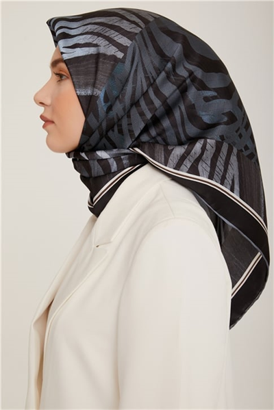 Armine Sura İpek Eşarp 22Ka8837 52