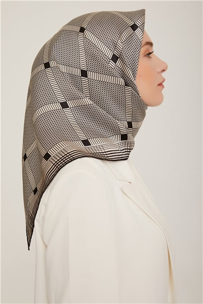 Armine Sura İpek Eşarp 22Ka8838 09