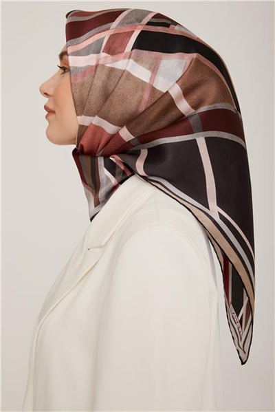 Armine Sura İpek Eşarp 22Ka8843 3 03