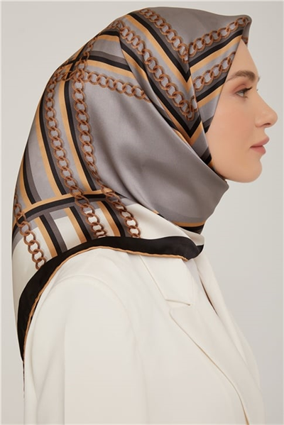 Armine Sura İpek Eşarp 22Ka8845 03