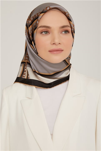 Armine Sura İpek Eşarp 22Ka8845 03