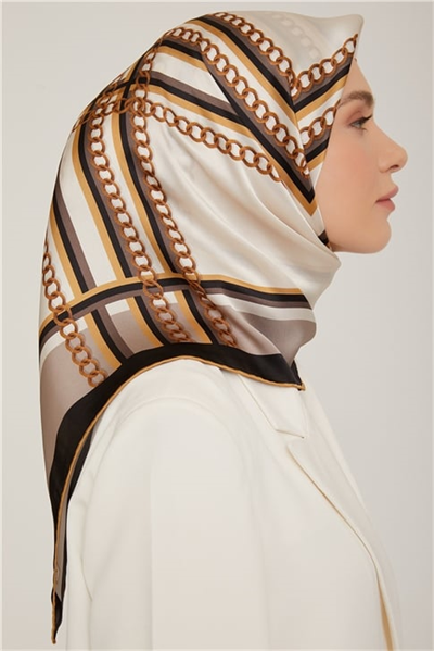 Armine Sura İpek Eşarp 22Ka8845 04