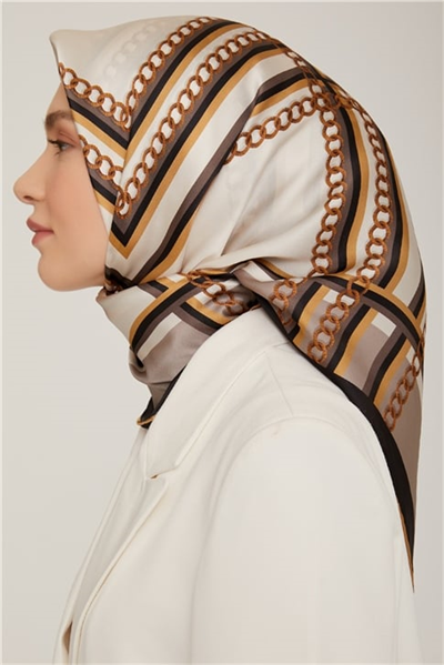 Armine Sura İpek Eşarp 22Ka8845 04