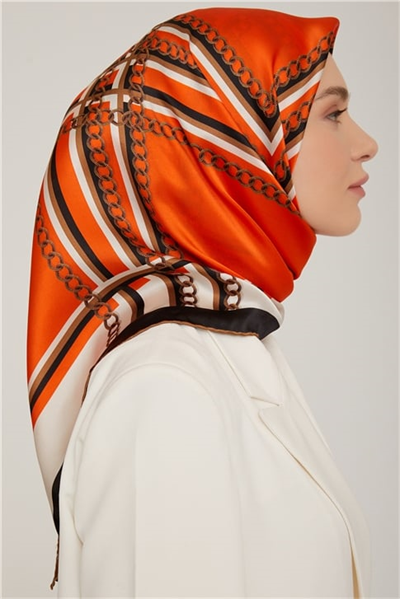 Armine Sura İpek Eşarp 22Ka8845 05