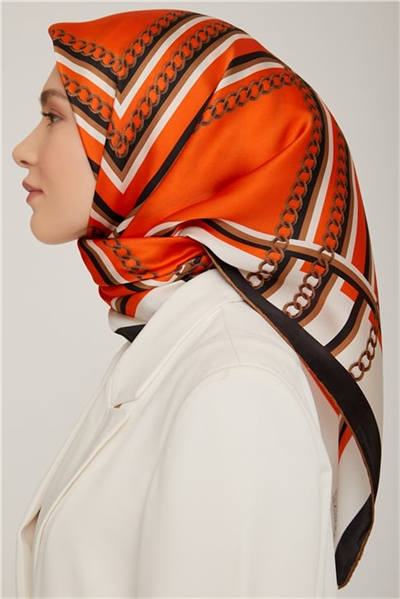 Armine Sura İpek Eşarp 22Ka8845 05