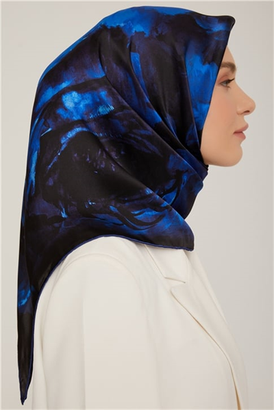 Armine Sura İpek Eşarp 22Ka8847 03