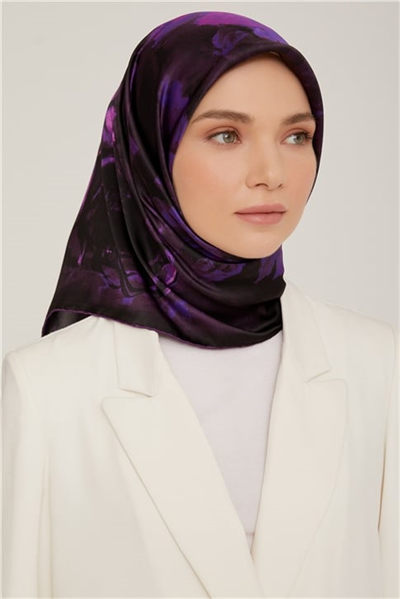 Armine Sura İpek Eşarp 22Ka8847 04
