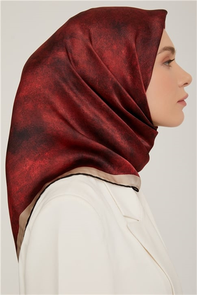 Armine Sura İpek Eşarp 22Ka8849 02