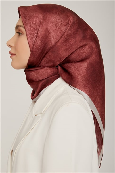 Armine Sura İpek Eşarp 22Ka8849 50
