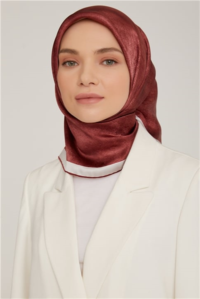 Armine Sura İpek Eşarp 22Ka8849 50