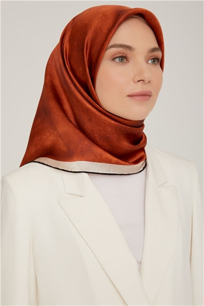 Armine Sura İpek Eşarp 22Ka8849 54