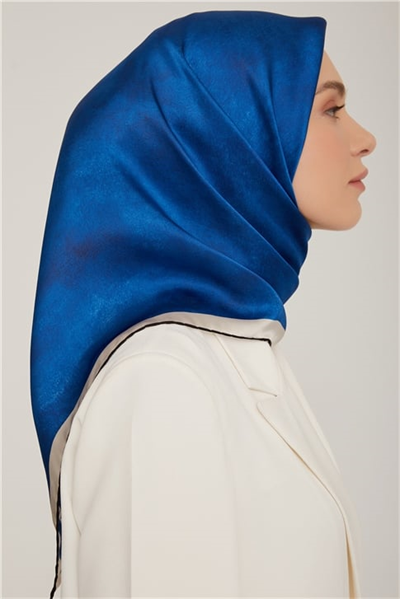 Armine Sura İpek Eşarp 22Ka8849 56