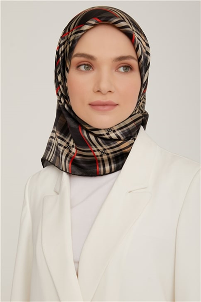 Armine Sura İpek Eşarp 22Ka8852 09