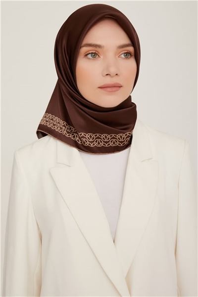 Armine Sura İpek Eşarp 22Ka8855 32 34