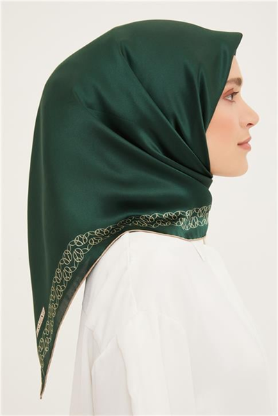 Armine Sura İpek Eşarp 22Ka8855 32 35