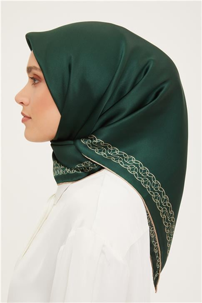 Armine Sura İpek Eşarp 22Ka8855 32 35