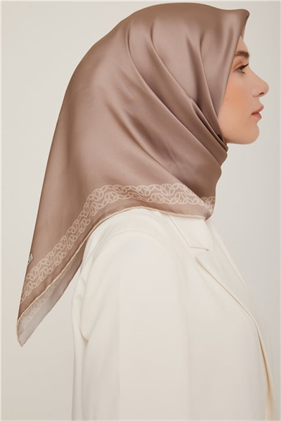 Armine Sura İpek Eşarp 22Ka8855 32 39