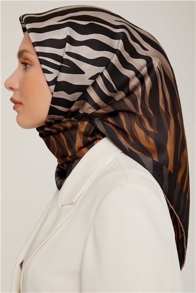 Armine Sura İpek Eşarp 22Ka8856 2 20
