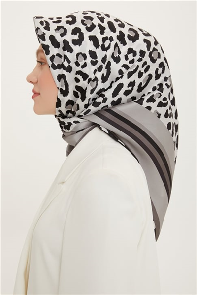 Armine Sura İpek Eşarp 22Ya8728 54
