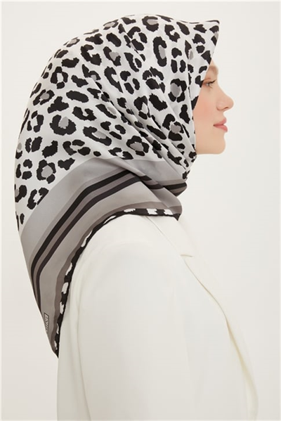Armine Sura İpek Eşarp 22Ya8728 54
