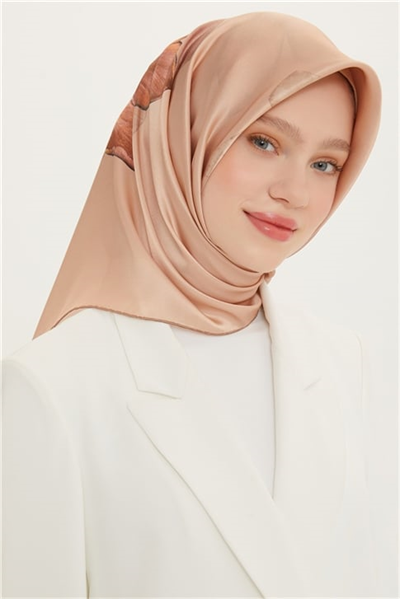 Armine Sura İpek Eşarp 22Ya8737 35 36