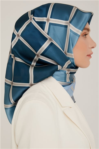Armine Sura İpek Eşarp 22Ya8738 02