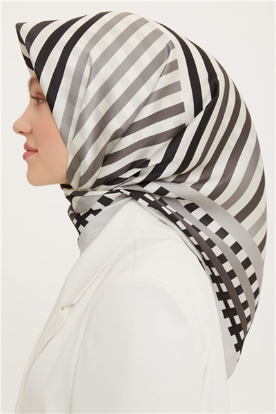 Armine Sura İpek Eşarp 22Ya8739 52